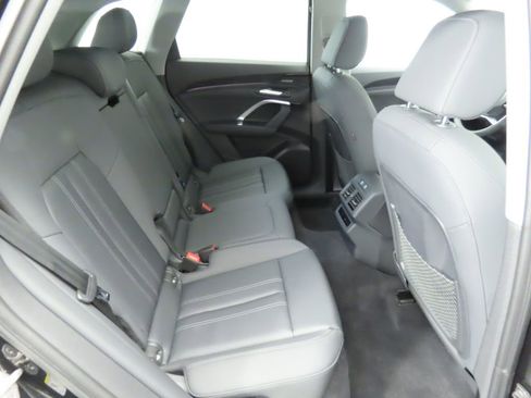 Used 2025 Audi Q5 Premium Plus w/ Premium Plus image 23