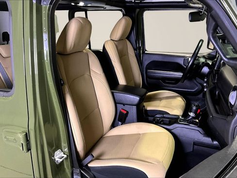 Used 2021 Jeep Wrangler Unlimited Sport image 28