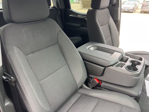 Used 2023 Chevrolet Silverado 1500 LT image 24