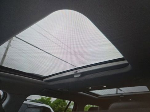 Used 2019 GMC Acadia SLT AWD/4WD image 11