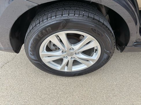 Used 2011 Hyundai Santa Fe Limited w/ Navigation Pkg 4 image 33