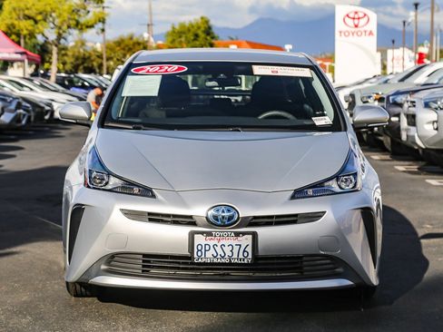Certified 2020 Toyota Prius L Eco image 2