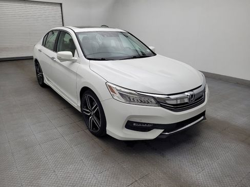 Used 2016 Honda Accord Touring image 13
