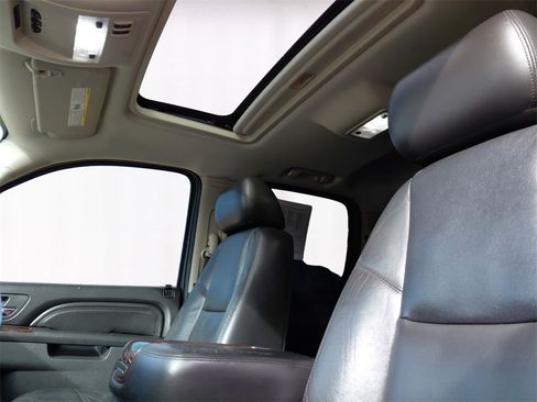 Used 2011 GMC Sierra 1500 Denali image 9