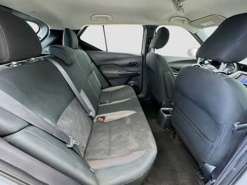 Used 2020 Nissan Kicks S image 17