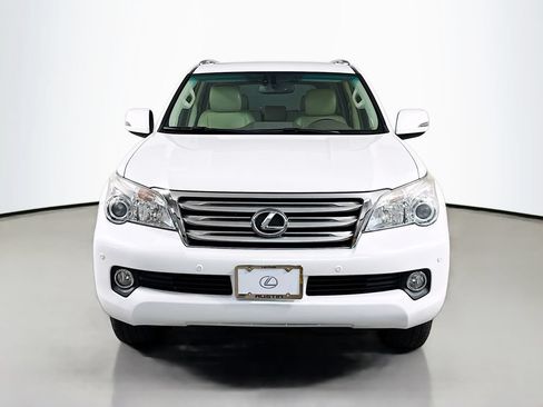 Used 2013 Lexus GX 460 w/ Comfort Plus Pkg AWD/4WD image 2