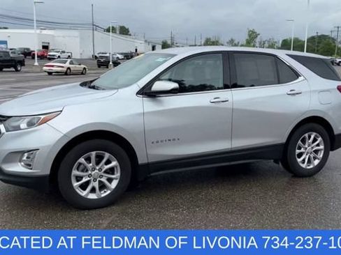 Used 2019 Chevrolet Equinox LT w/ Driver Convenience Package FWD image 4