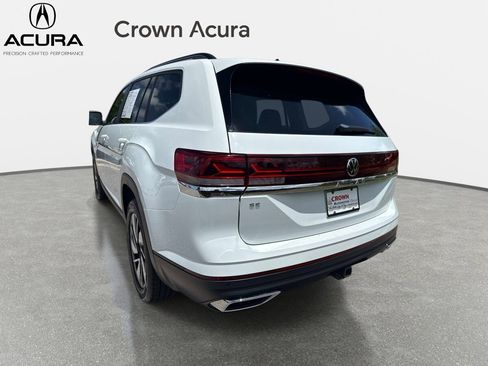Used 2024 Volkswagen Atlas SE FWD image 8