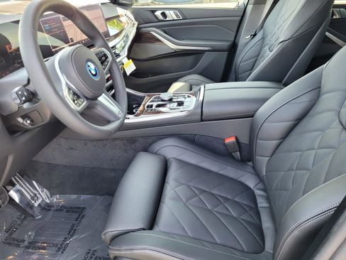 New 2026 BMW X5 xDrive50e w/ M Sport Package AWD/4WD image 16