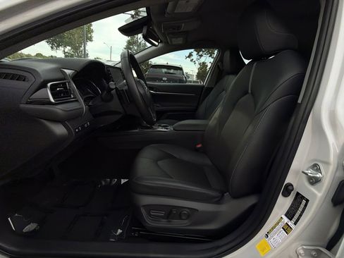 Used 2023 Toyota Camry XSE FWD image 18
