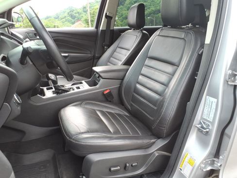 Used 2018 Ford Escape Titanium AWD/4WD image 5