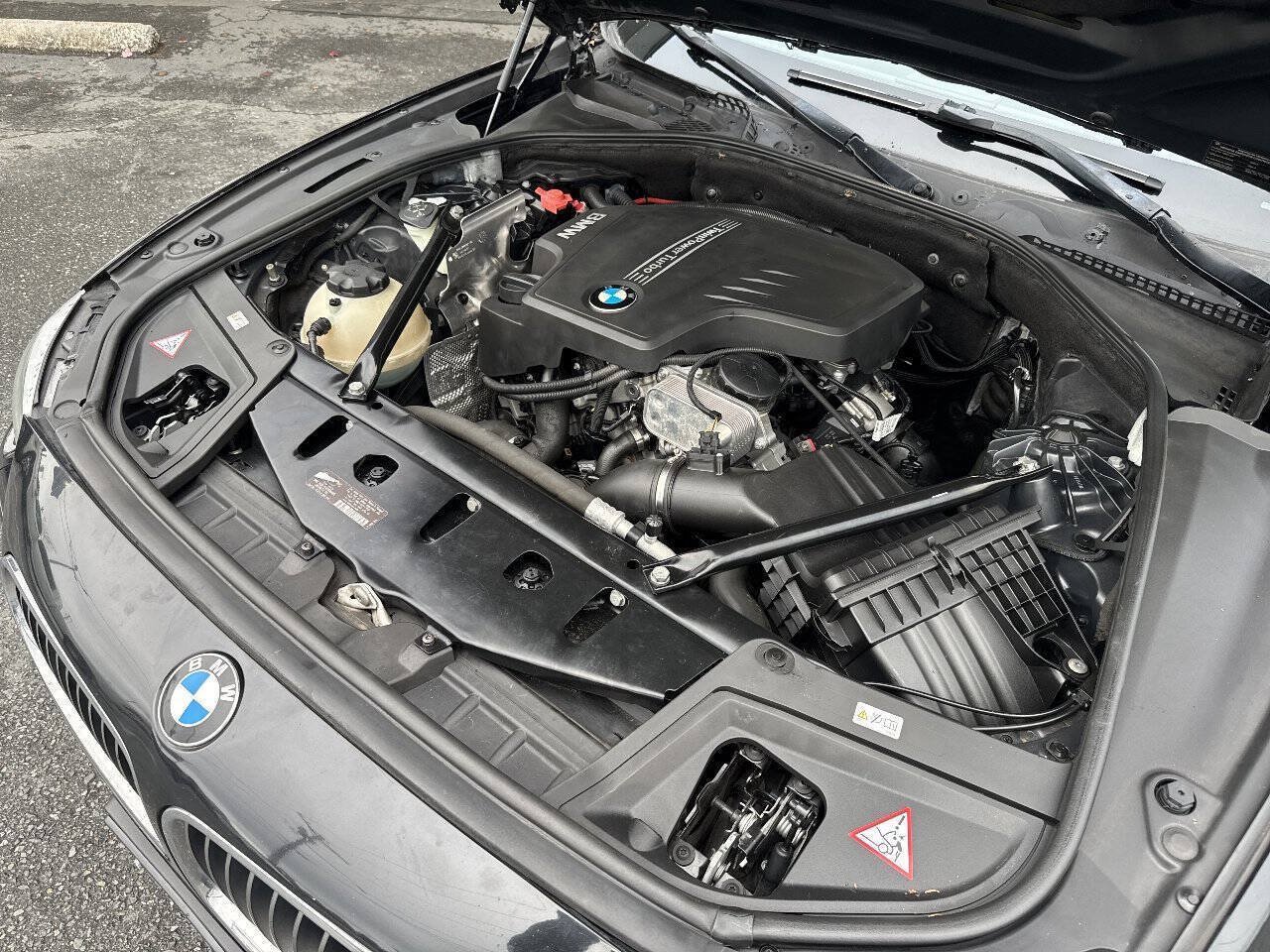 Used 2013 BMW 528i xDrive Sedan AWD/4WD image 13