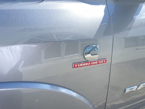 Used 2019 RAM 2500 Laramie image 6