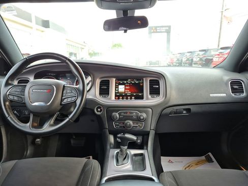 Used 2023 Dodge Charger SXT RWD image 17