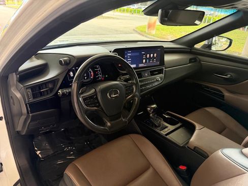 Used 2023 Lexus ES 350 w/ Premium Package FWD image 7