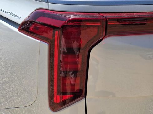 New 2026 Kia Carnival image 11