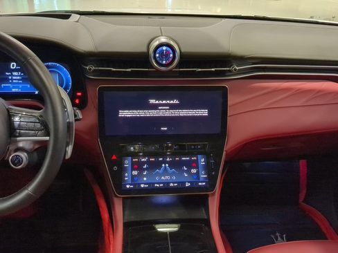 Used 2023 Maserati Grecale Modena AWD/4WD image 15