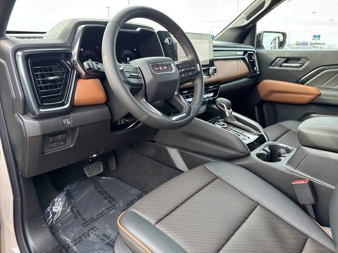 New 2026 GMC Canyon AT4 w/ Technology Plus Package image 18