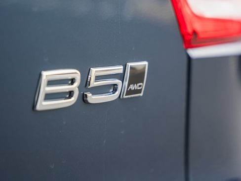 New 2026 Volvo XC40 B5 Plus w/ Protection Package Premier image 10