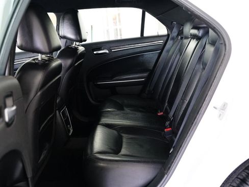 Used 2011 Chrysler 300 Limited image 13