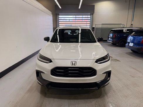 Used 2023 Honda HR-V Sport image 8