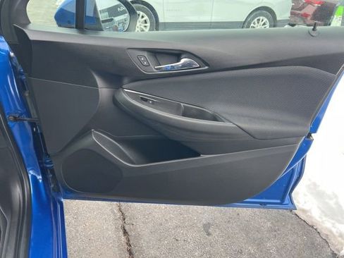 Used 2019 Chevrolet Cruze LT w/ Convenience Package image 31