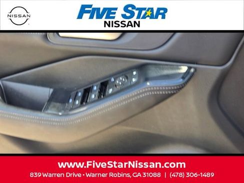 Used 2023 Nissan Rogue SV w/ SV Premium B Package FWD image 28