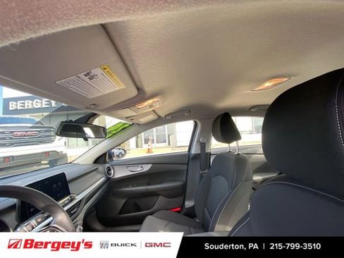 Used 2024 Kia Forte LXS image 21