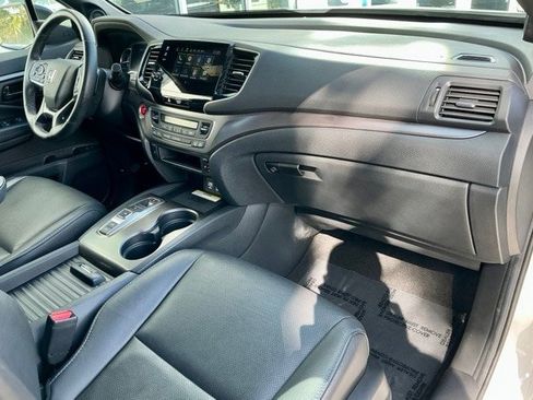 Certified 2023 Honda Passport EX-L image 19