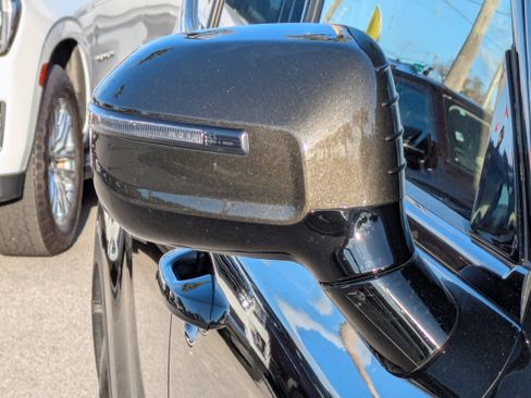 Used 2022 Kia Telluride SX w/ SX Prestige Package image 11