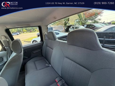 Used 2003 Nissan Frontier XE AWD/4WD image 18