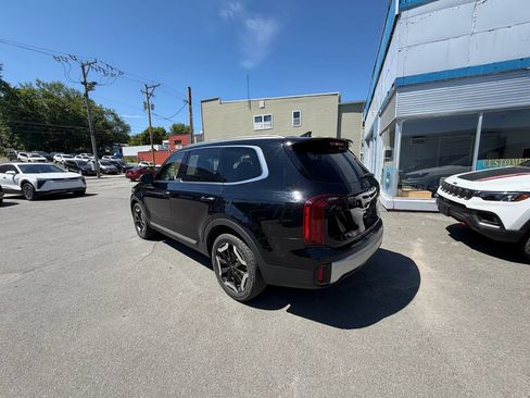 Used 2023 Kia Telluride S AWD/4WD image 3