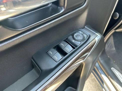 Used 2022 Chevrolet Silverado 1500 LT w/ Bed Protection Package AWD/4WD image 26
