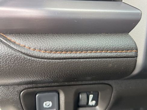 Certified 2022 GMC Acadia AT4 image 22