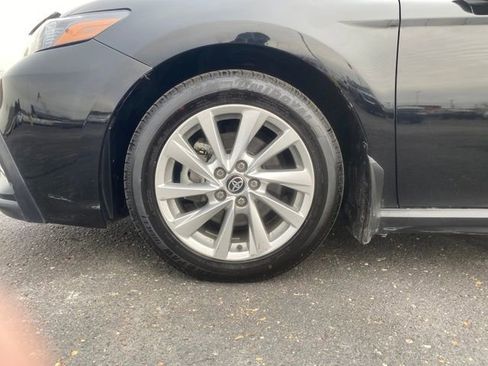 Used 2023 Toyota Camry SE image 23