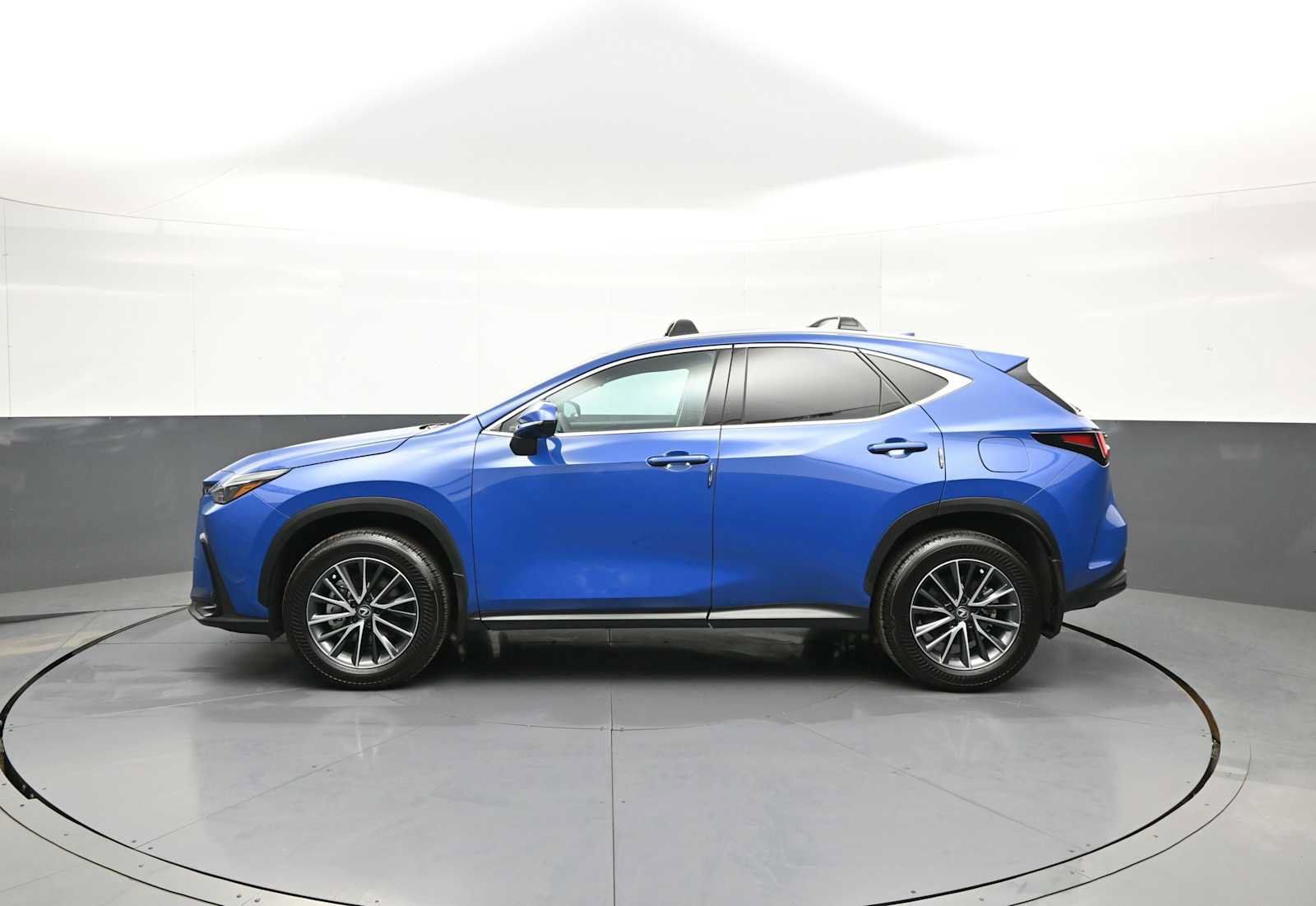 Used 2025 Lexus NX 350 AWD w/ Accessory Package (2T) image 9