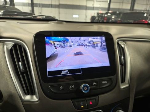 Used 2024 Chevrolet Malibu LT FWD image 15