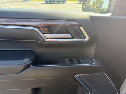 Used 2024 Chevrolet Silverado 1500 LT AWD/4WD image 18