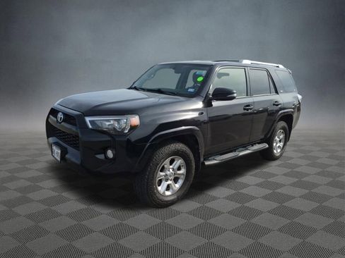Used 2016 Toyota 4Runner SR5 Premium image 5
