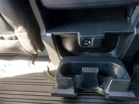 Used 2021 Ford F150 Lariat w/ Max Trailer Tow Package image 31