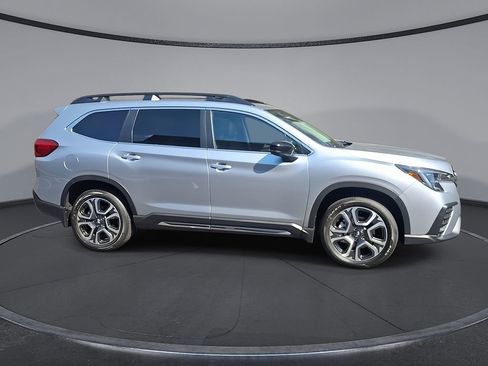 New 2026 Subaru Ascent Limited image 9