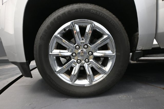Used 2018 GMC Yukon XL SLT w/ Open Road Package AWD/4WD image 12