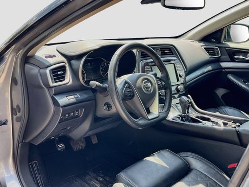 Used 2021 Nissan Maxima Platinum w/ Sport Mat Group FWD image 9