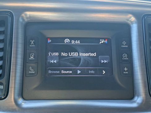Used 2015 Dodge Challenger SXT RWD image 19