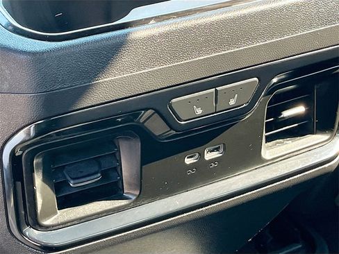 Used 2022 Chevrolet Silverado 1500 ZR2 w/ Technology Package image 26