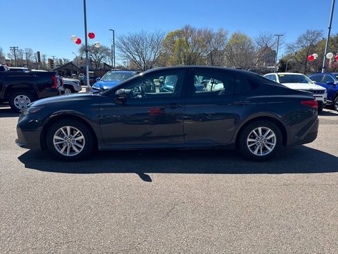 Used 2025 Toyota Camry LE AWD/4WD image 4
