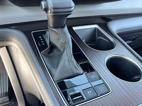 Used 2023 Toyota Sienna LE image 20