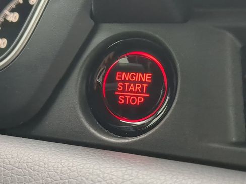 Used 2025 Honda Pilot EX-L image 27