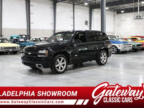 Used 2006 Chevrolet TrailBlazer LT w/ SS Package image 2