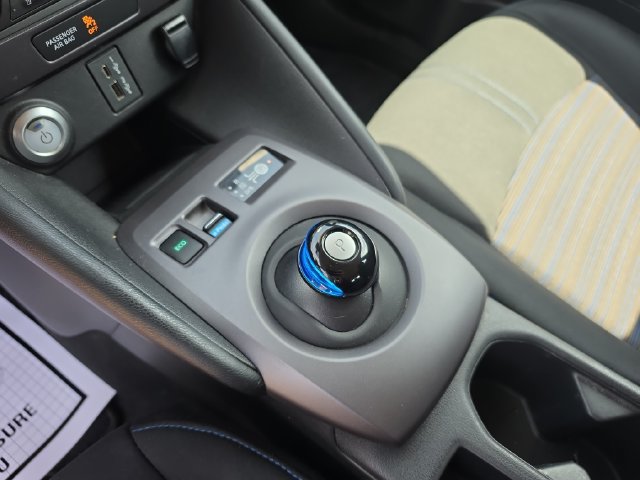 Used 2024 Nissan Leaf S FWD image 20